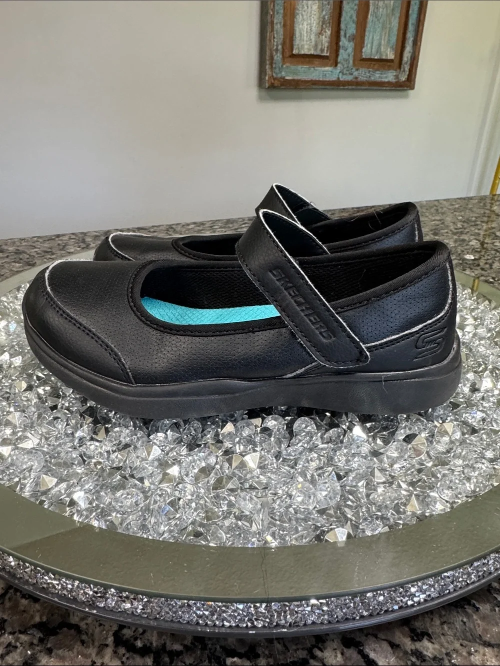 Skechers Black Mary Jane Slip-On with Teal Insole EUC 13.5